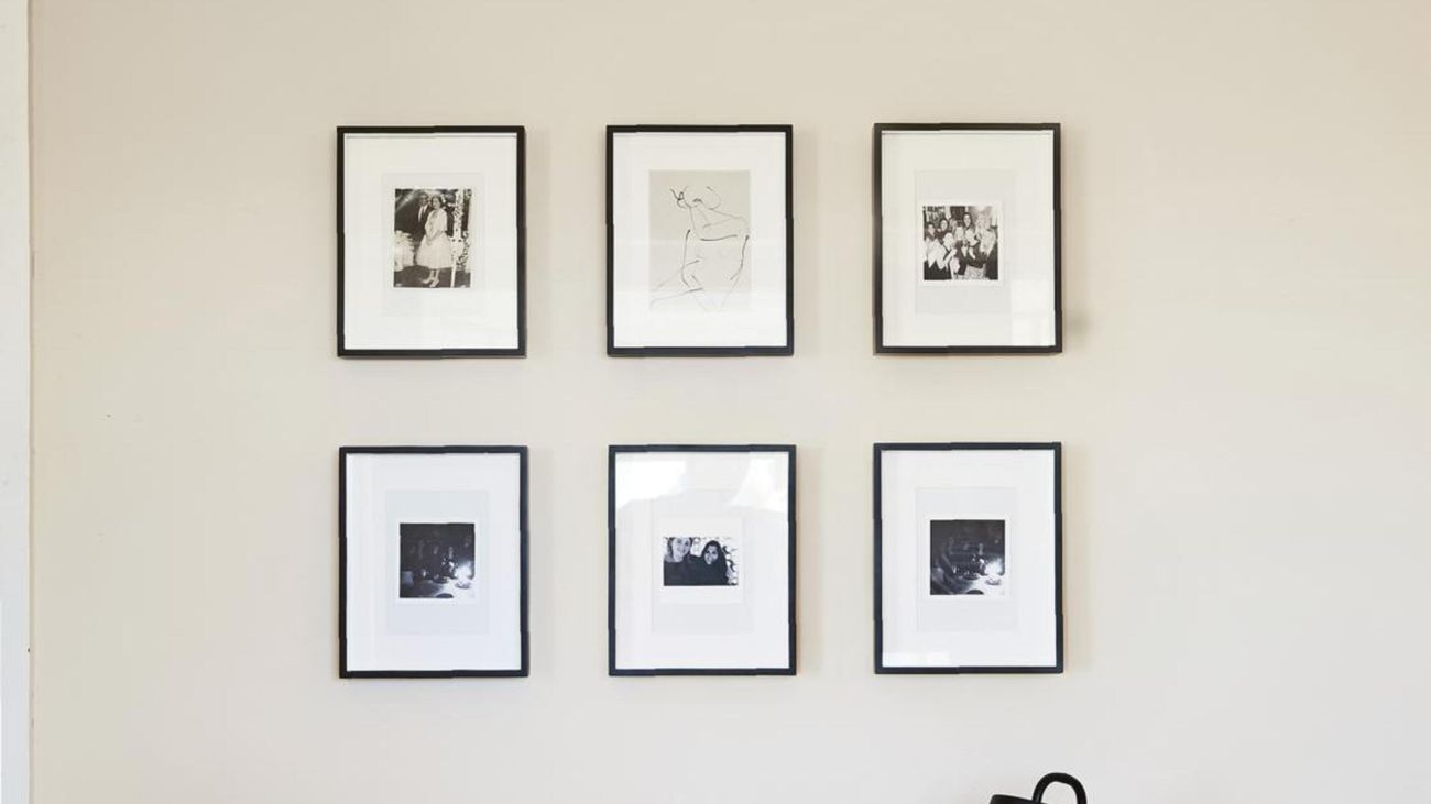 The Best Way To Hang Pictures On A Wall - Bunnings Australia