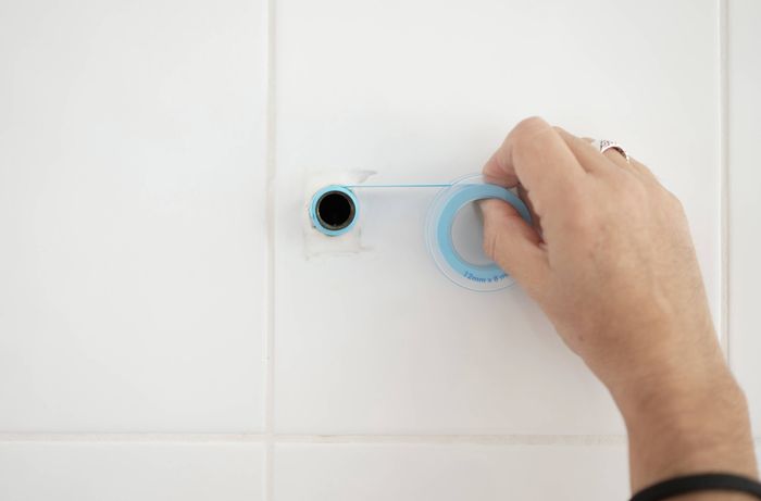 How To Replace A Shower Head - Bunnings Australia
