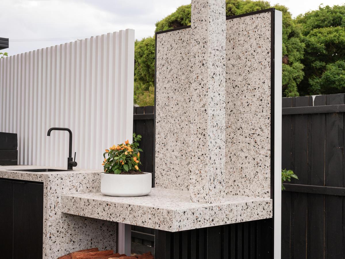 How To Tile An Outdoor Splashback - Bunnings Australia
