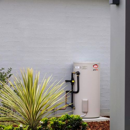 Dux 80L 1.8kW Proflo Electric Storage Water Heater - Bunnings Australia
